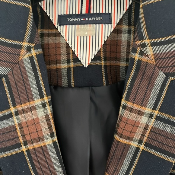 Tommy Hilfiger Plaid Elbow Patch Classic Fitted Blazer - Picture 3 of 6